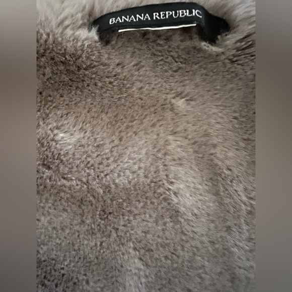 BR Faux Fur Pull-Through Scarf - Picture 4 of 4